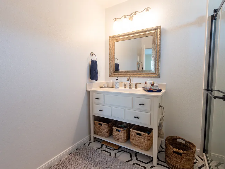 4106 Temprano Dr — Photo 16