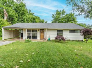 4526 NW Nicholas Rd, Knoxville, TN 37912