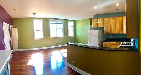 2nd image of 2113 W Gladys Ave Unit 4S