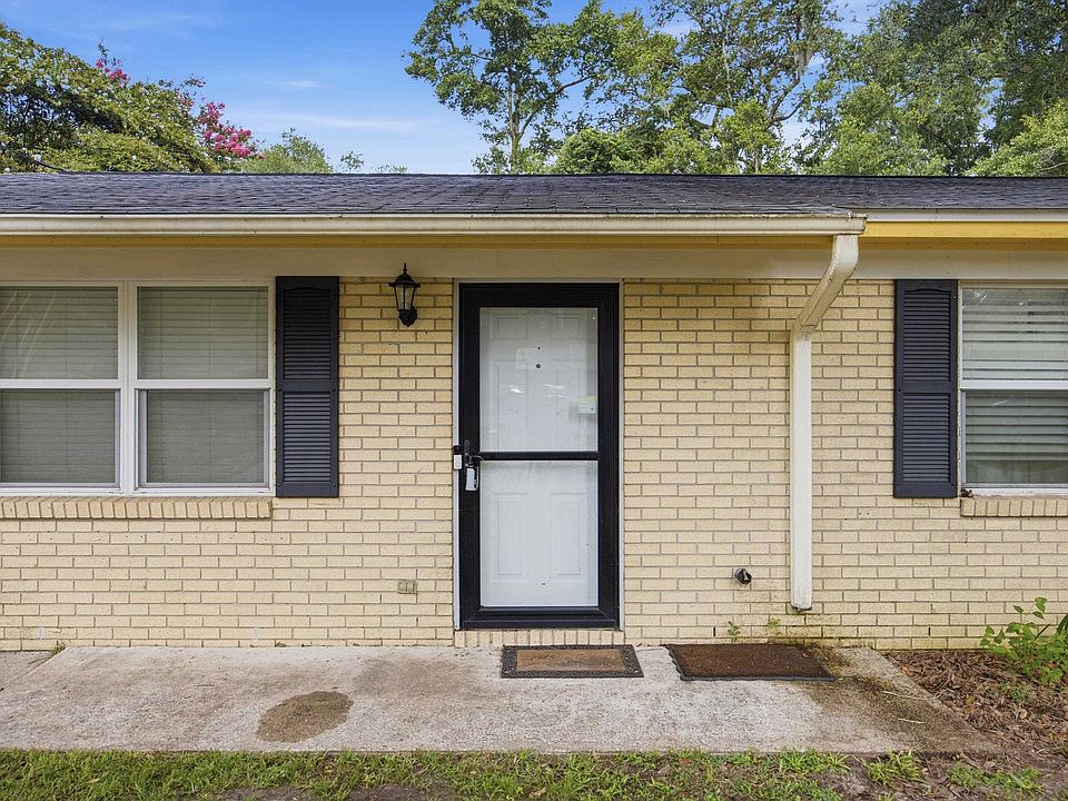 1st image of 4020 Elder Ln