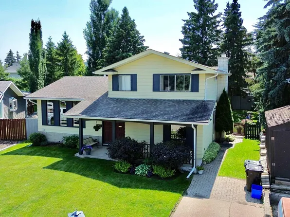 83 Garland Cres, Strathcona County, AB T8A 2P9