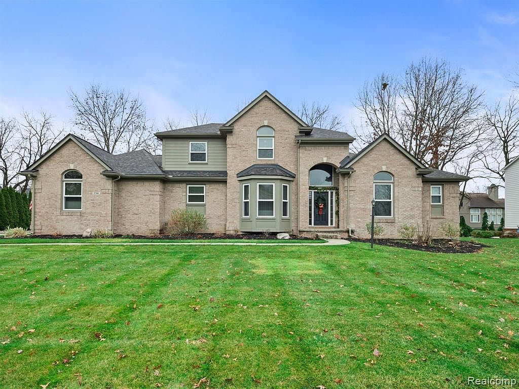 5768 Bellshire Ln Clarkston MI 48346 Zillow