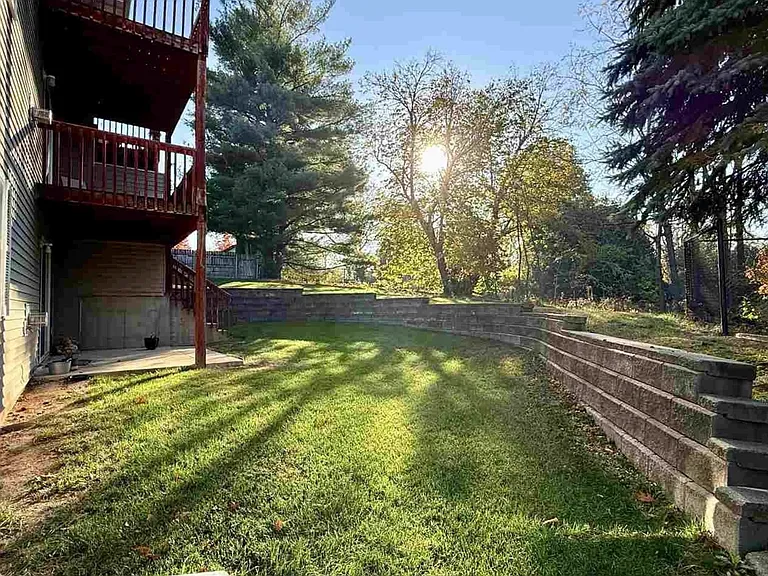 139 Northridge Dr #121 — Photo 3