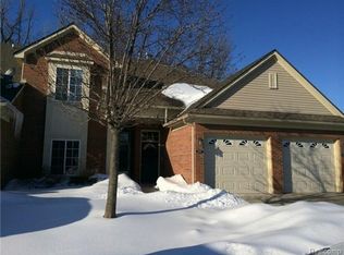 3707 Eagle Creek Dr, Shelby Township, MI 48317