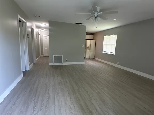 1130 NW 29th Way #2, Fort Lauderdale, FL 33311