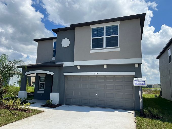 1st image of 580 Royal Empress Dr