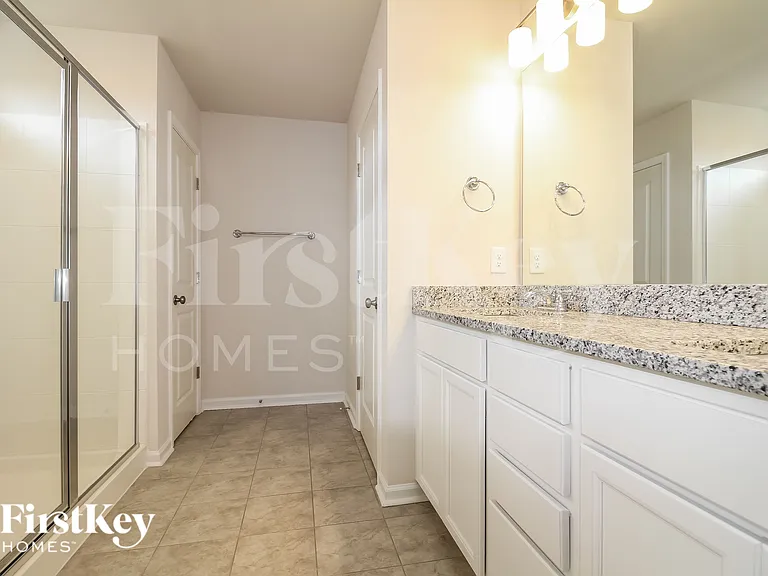 302 Ashborne Ln — Photo 9