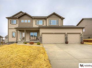 17415 Browne St, Omaha, NE 68116