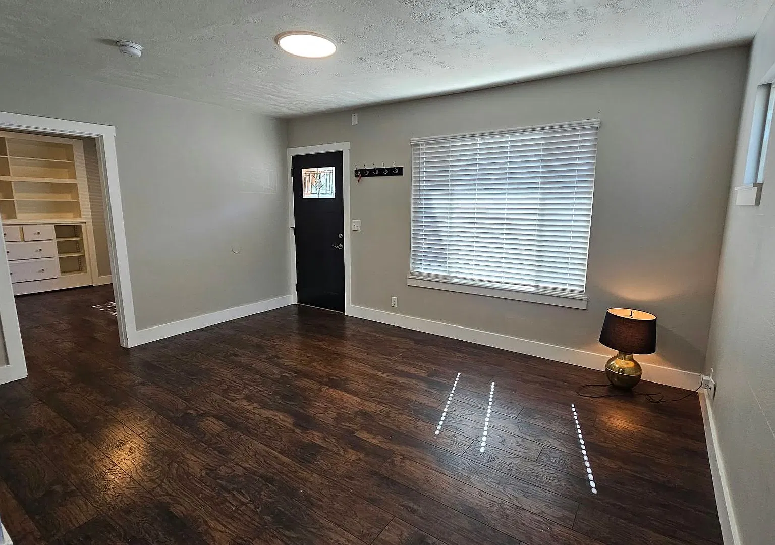 Now Leasing Spacious & Newly Updated 2-Bedroom Home in NE Salem. Price just lowered!! — Photo 3