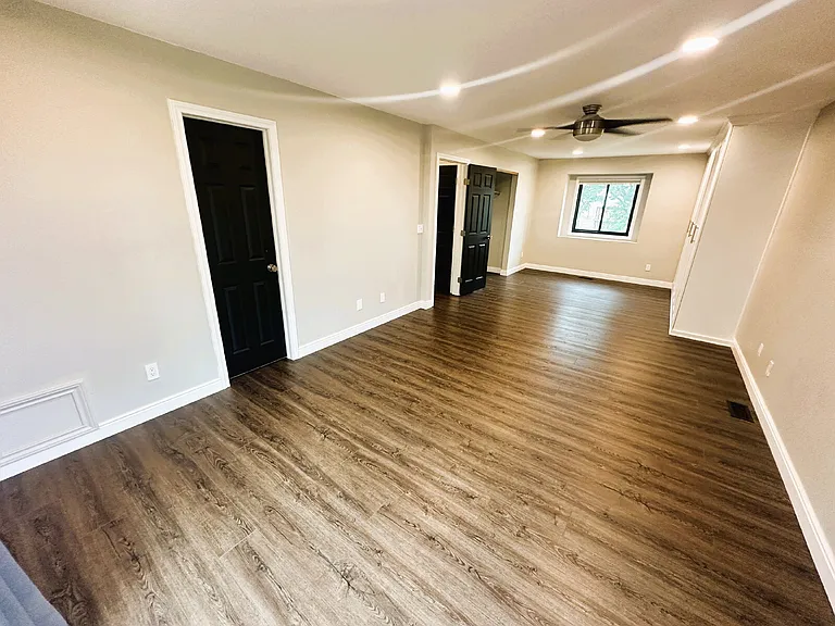 8300 Leesburg Ct — Photo 16