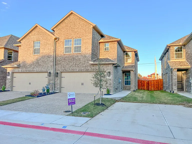 1715 Lisa Ct — Photo 2