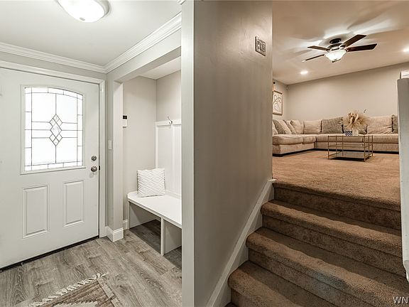4th image of 92 Sunset Ct