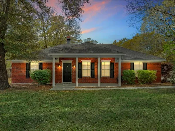 2191 Laura Dr, Semmes, AL 36575