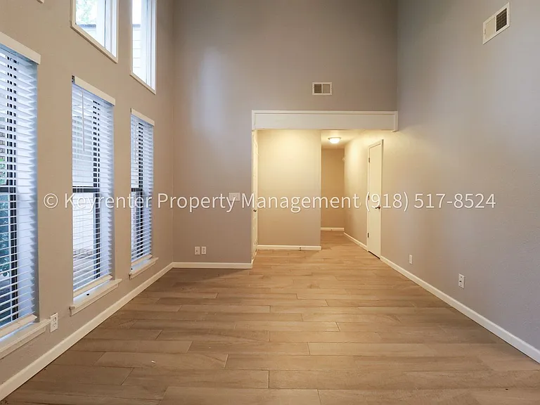 9351 S 89th Ave E — Photo 6