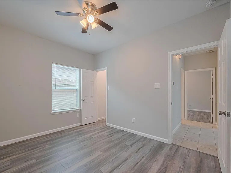 7981 Saint Louis St — Photo 29