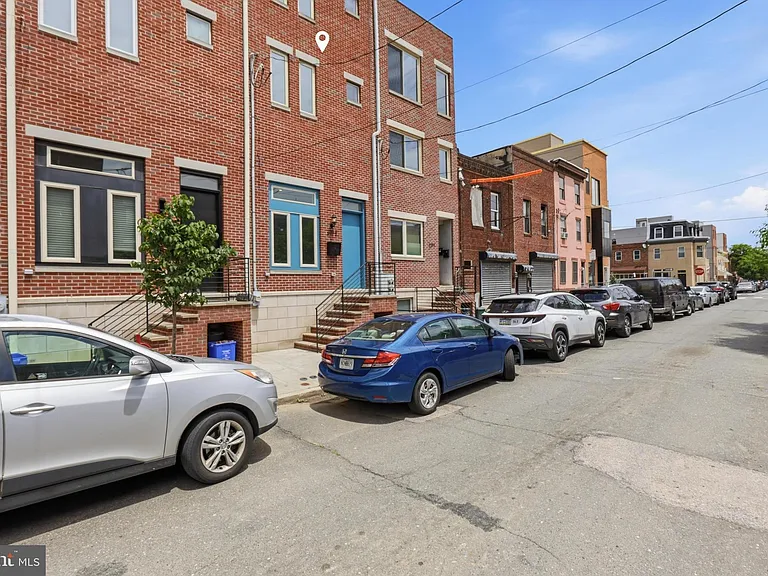 2313 Ellsworth St — Photo 1
