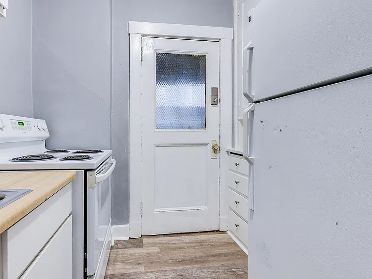 1203 Kelton Ave #1 — Photo 13