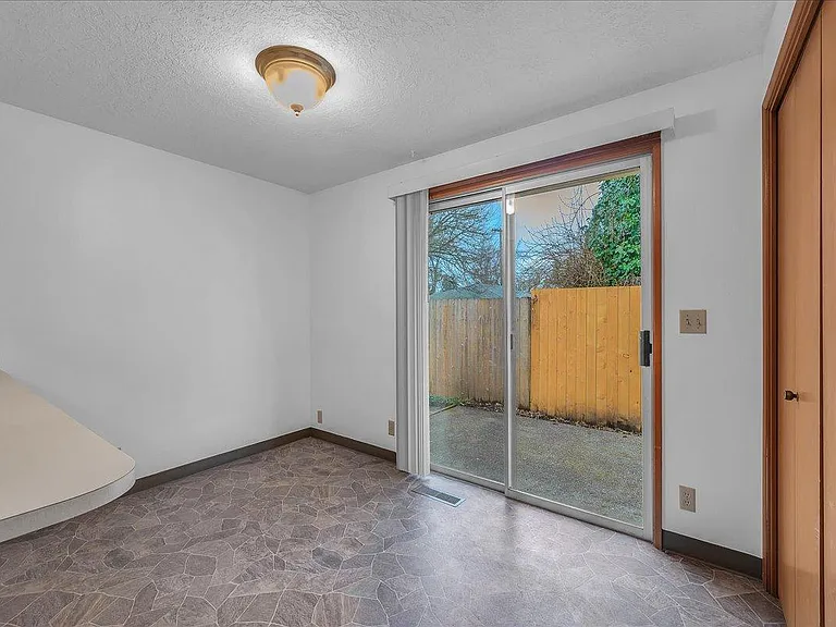 33767 SE Santosh St — Photo 6