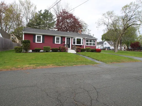 4 Simmons Ave, Whitman, MA 02382