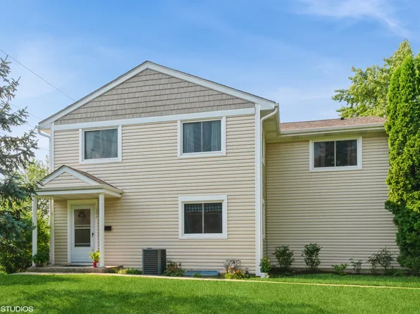 289 London Pl Unit 23A, Wheeling, IL 60090