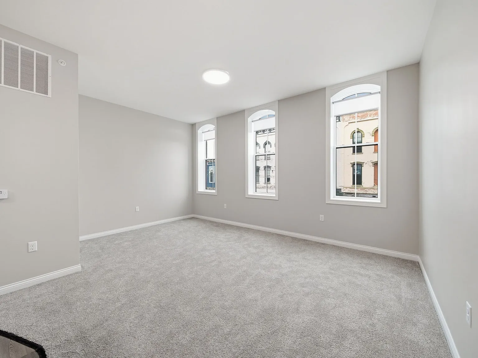 Park House - Residential - 201 — Photo 3