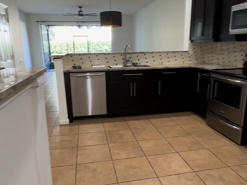 2560 Galliano Cir
