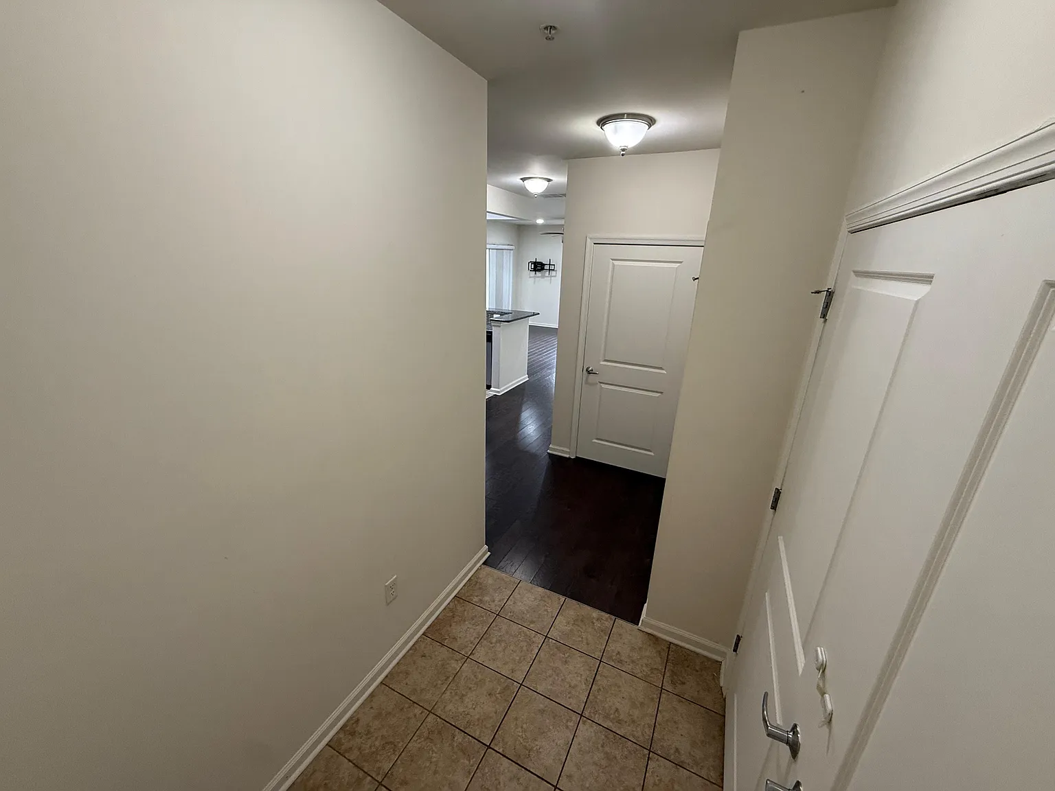 2 bed, 1154 sqft, $2,800 — Photo 1