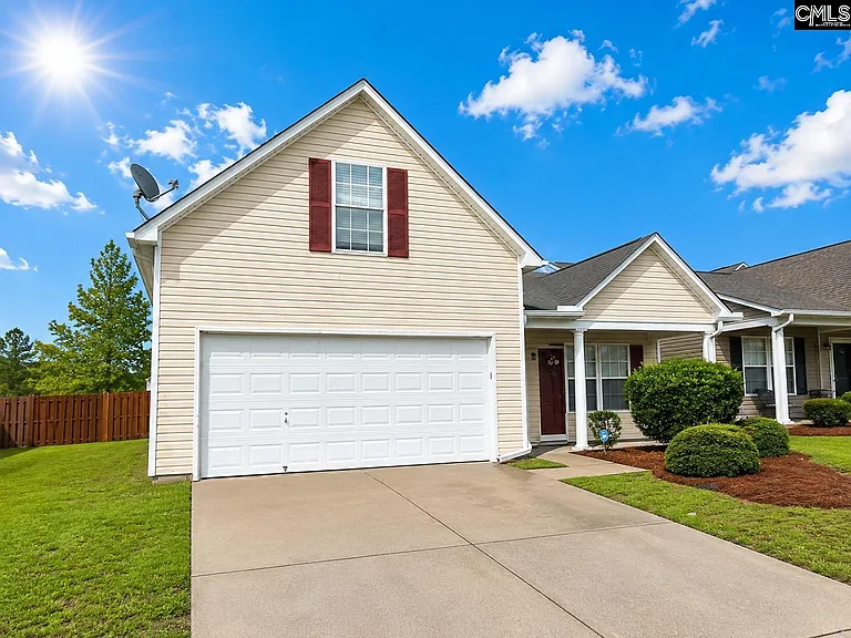 415 Dahoon Dr — Photo 3