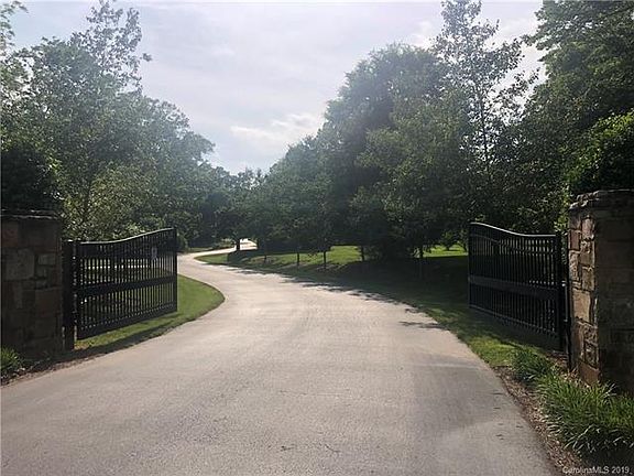 3rd image of 8701 Kerns Meadow Ln #4