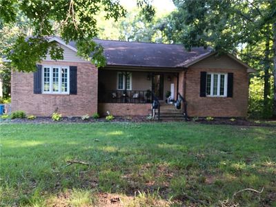7638 Doggett Rd, Browns Summit, NC, 27214