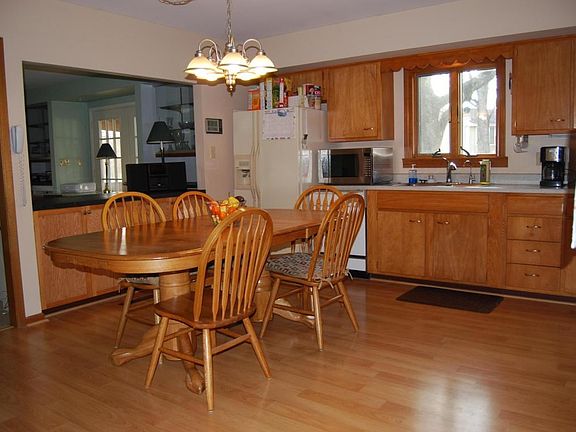 4th image of 869 Havendale Dr