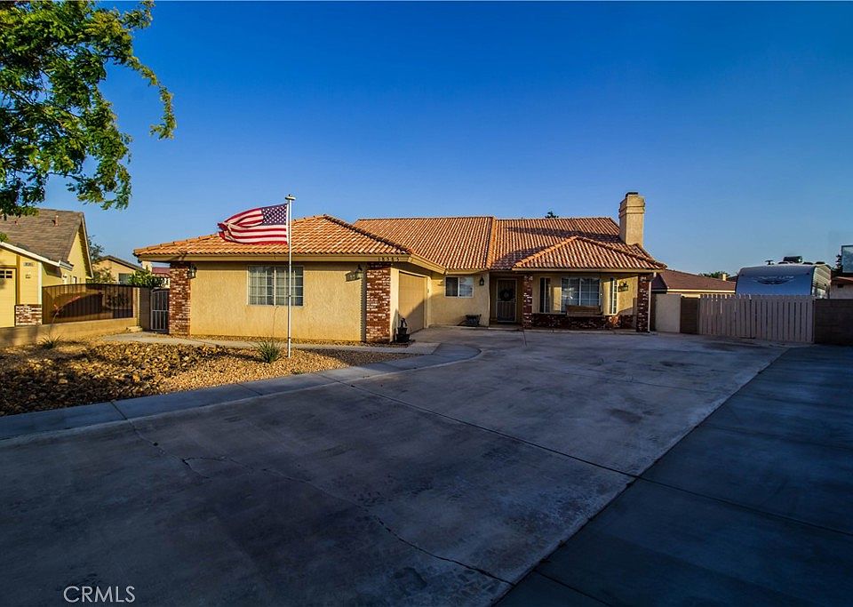 1st image of 18385 Mead Ln