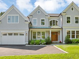 62 Lockwood Rd, Riverside, CT 06878