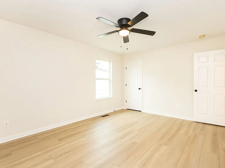 2517 Chamberlain Ave — Photo 11