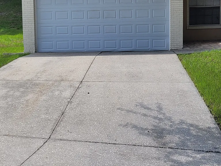 604 Brooke Ct — Photo 3