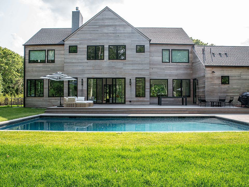 1st image of 24 Hedges Ln