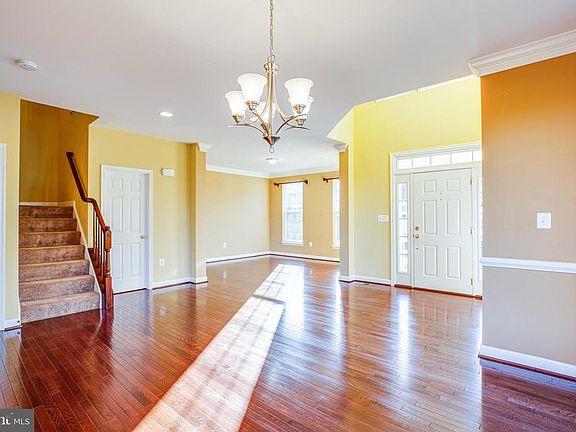 3rd image of 1109 Innis Dr