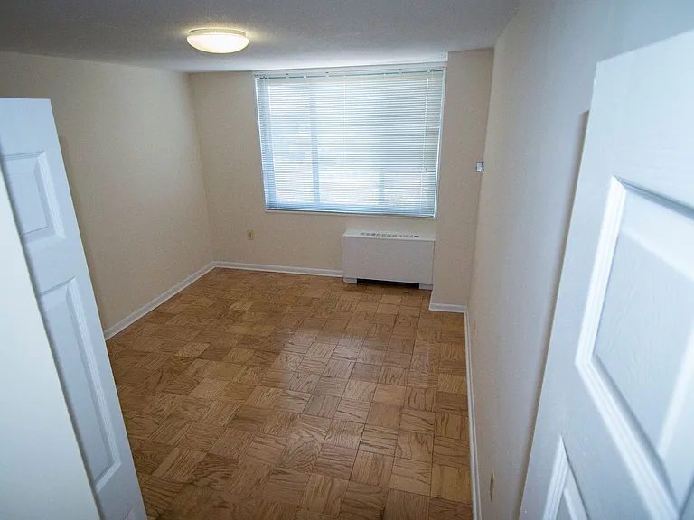 Steward Tower Apartments — Photo 58