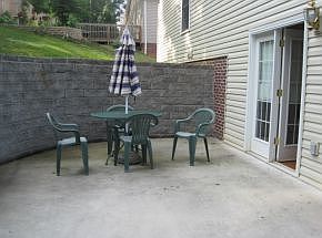 3rd image of 207 Allison Ln