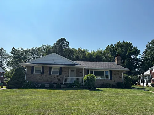 421 16th St NE Photo 1