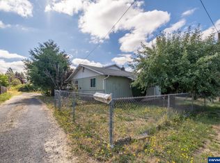 2645 Birch St, Lebanon, OR 97355