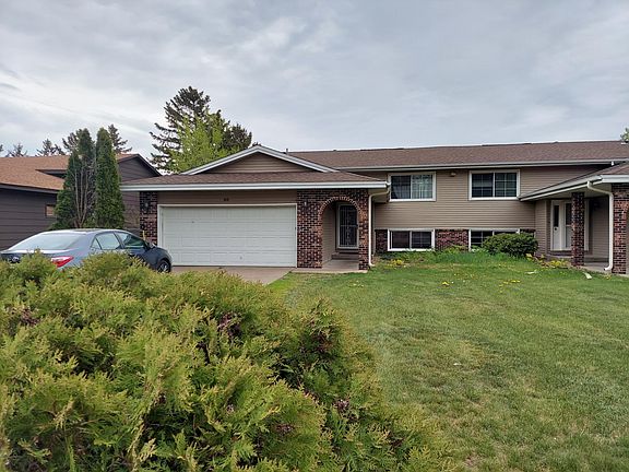 Left side of the side by side twin home