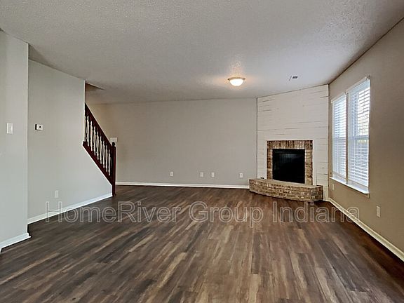5th image of 15252 Beam St