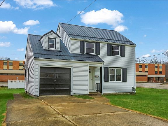 3rd image of 740 Pershing St
