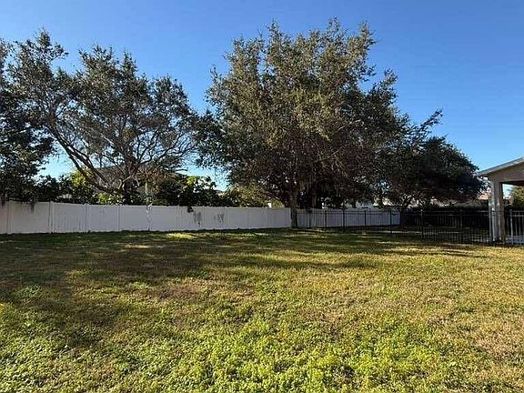 4th image of 13336 Hatherton Cir