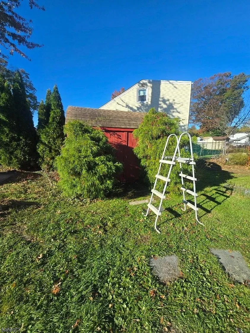 3 bed, 2.0 bath, $3,200 — Photo 4