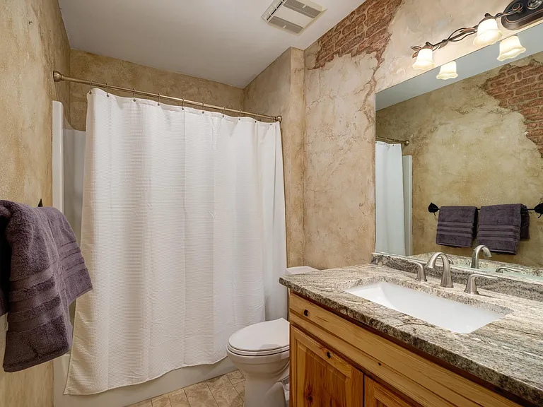 1482 Steamboat Blvd — Photo 34