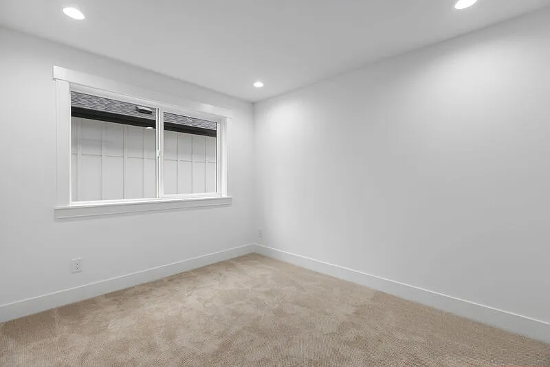 5 bed, 3.5 bath, 2691 sqft, $6,850 — Photo 4