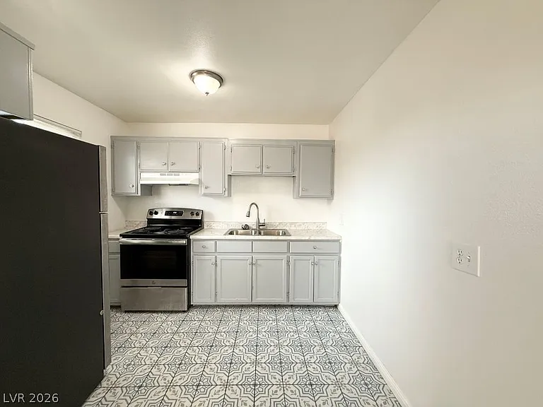 2105 Webster St #3 — Photo 7