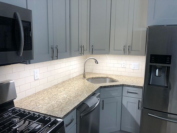 2nd image of 54 Mozart St #2